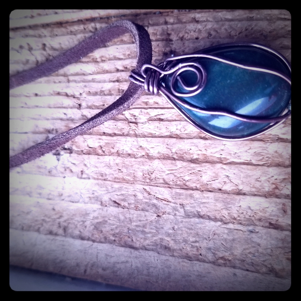 Dark green aventine wired wrap